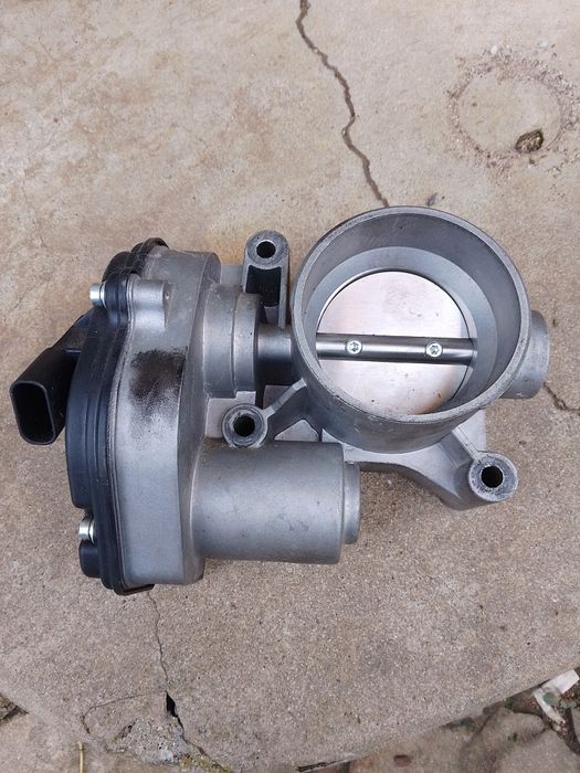 Clapeta Accelerație Noua