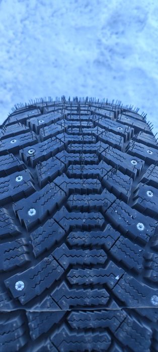 Шины зима шипы 215/55 R16