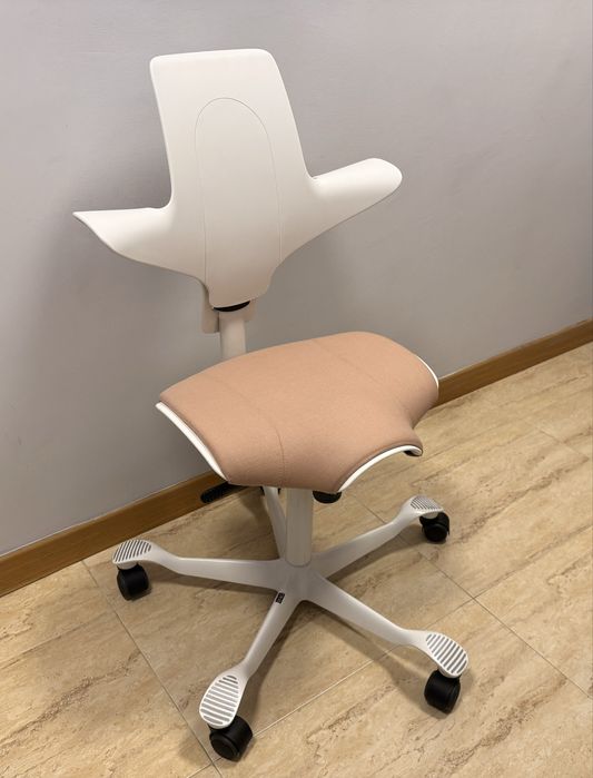 Оригинален Ергономичен Стол HAG Capisco Puls 8020