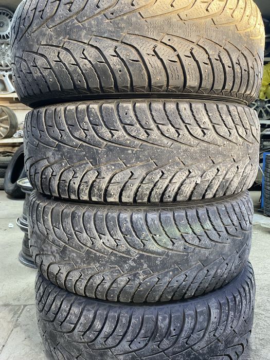 на 16 265/70  Максис