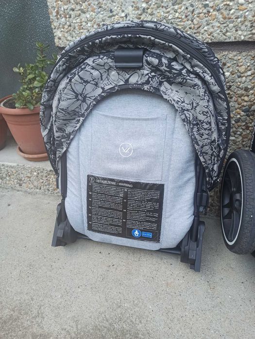 Бебешка, детска количка MUUVO QUICK