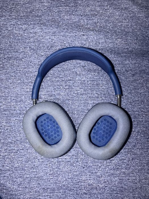 Продам Airpods Max