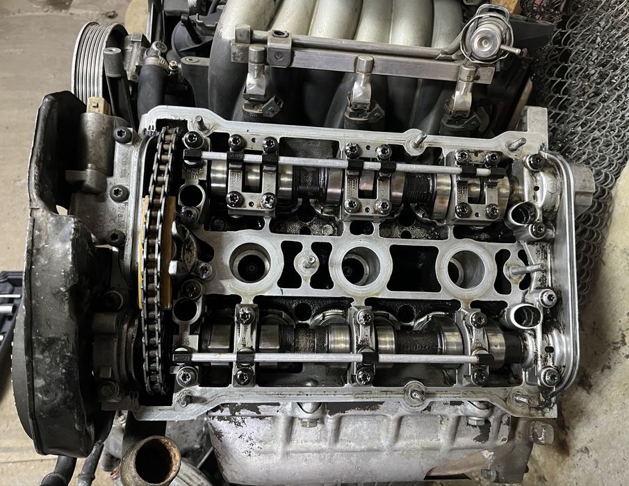 Двигатель по запчастям Audi A6C5 2.4 ALF