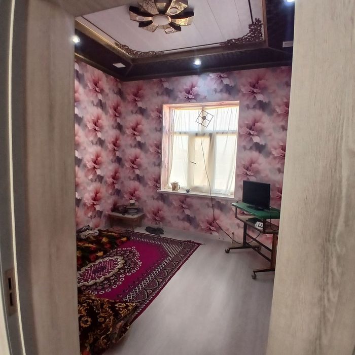 Nurobod Yangishloqdagi boĝcha yaqinidagi hovli sotiladi