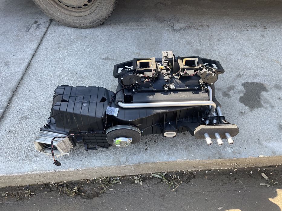 Grup caldura BMW f10 f11 seria 5 complet cu motorașe calorifere
