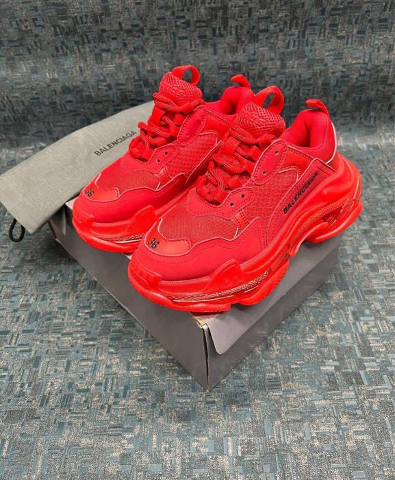 Balenciaga triple s