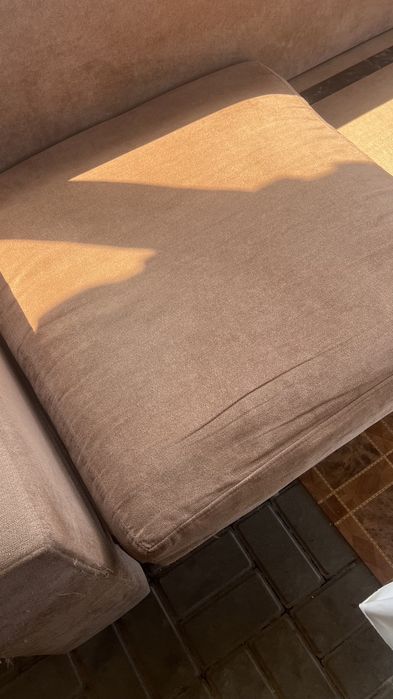 Диван раскладной продам с подушками