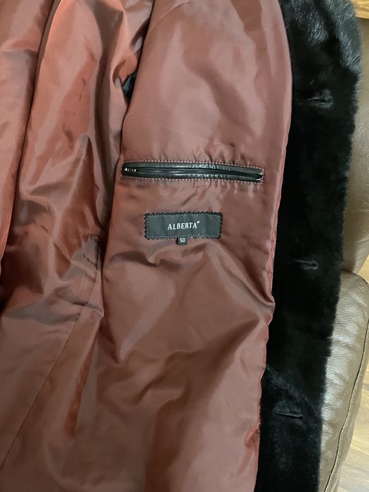 Продам шубу натуральную.