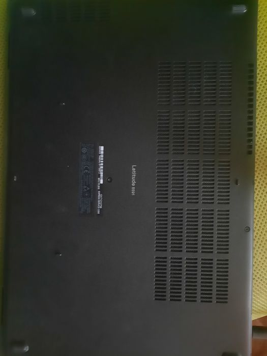 Лаптоп Dell Latitude 5591
