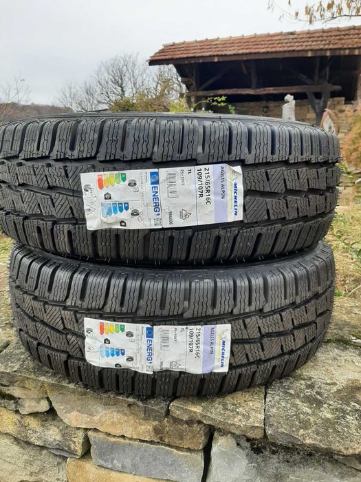 Продавам 2 броя зимни гуми Michelin Agilis Alpin в отлично състояние.