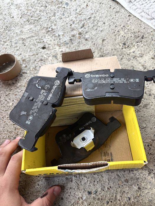 Lot Piese Frână Brembo/TRW – Kit Toyota & Plăcuțe BMW F30 (În Stare Bună)