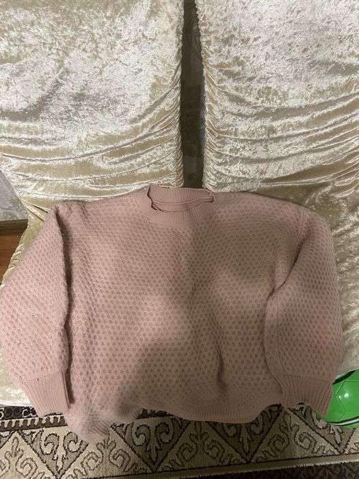 Женский одежда сатылады