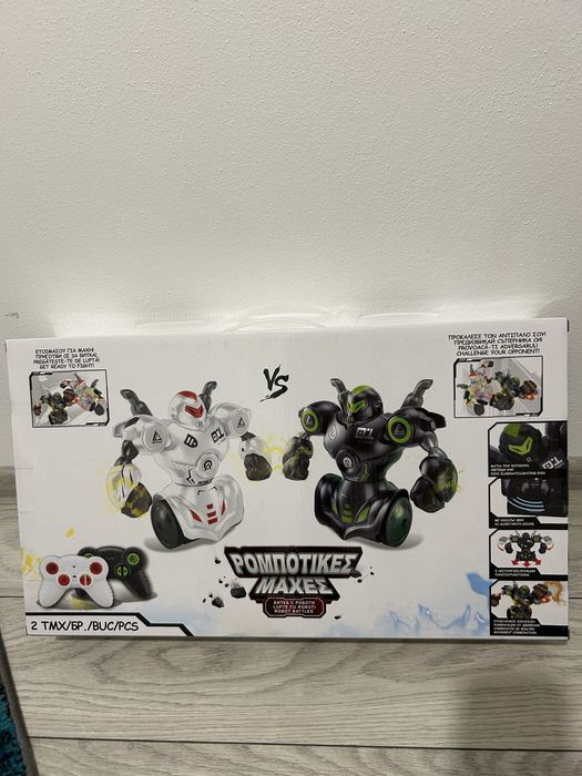 Roboti batausi de jucarie