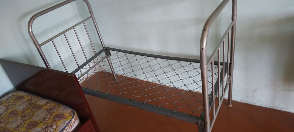 Отдам бесплатно мебель