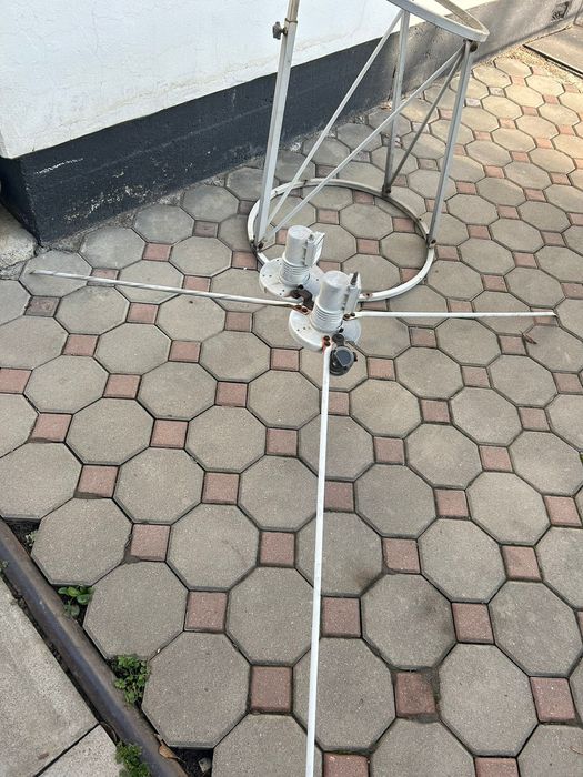 Спутниковое оборудование