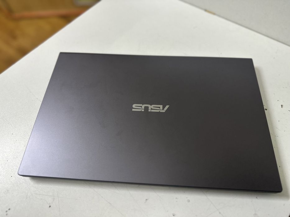 Продается ноутубк асус i3-11gen