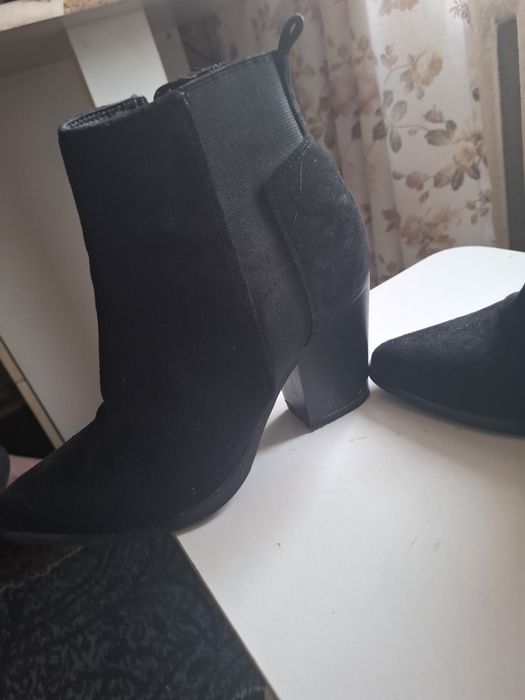 Демисезонные полусапожки