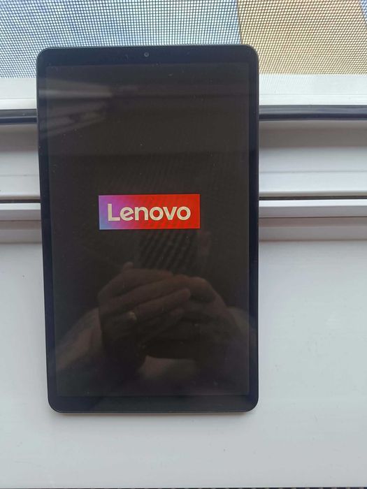 Vând tableta Lenovo tab one de 64GB 4, RAM funcționează bine