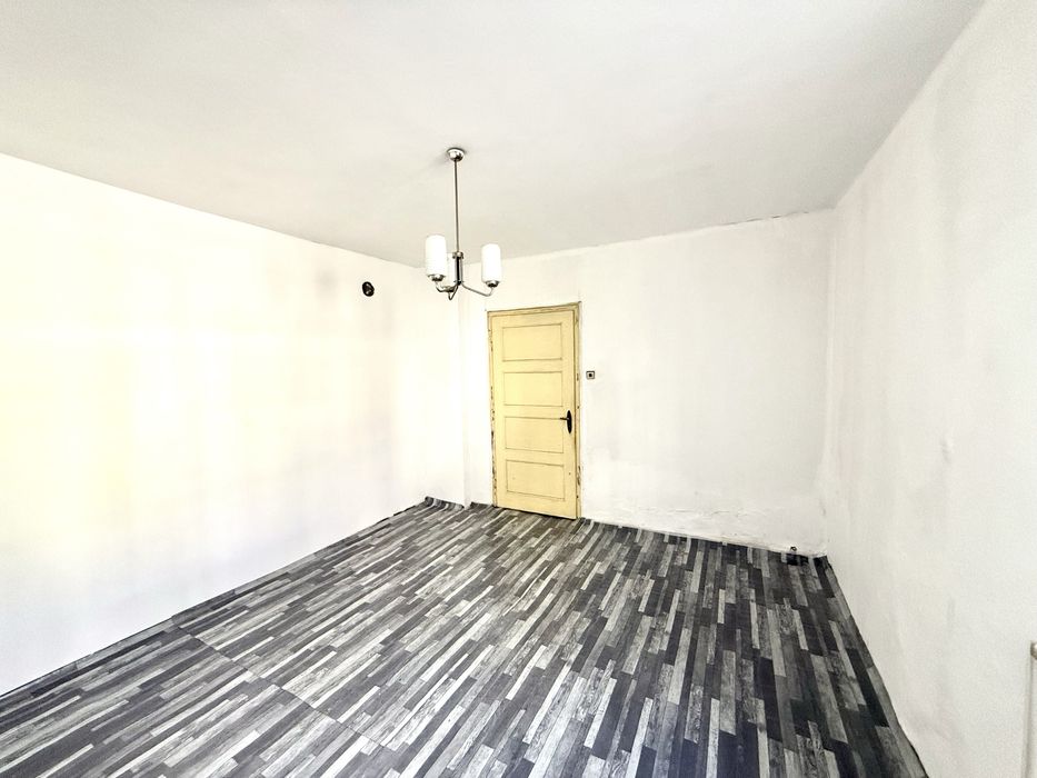 Продава се Етаж от къща в Варна, Базар Левски - 60 кв.м за 1411 €/кв.м - Снимка #10