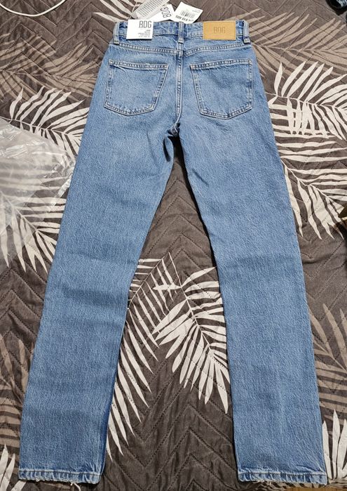 Чисто нови дънки BDG в размер XXS