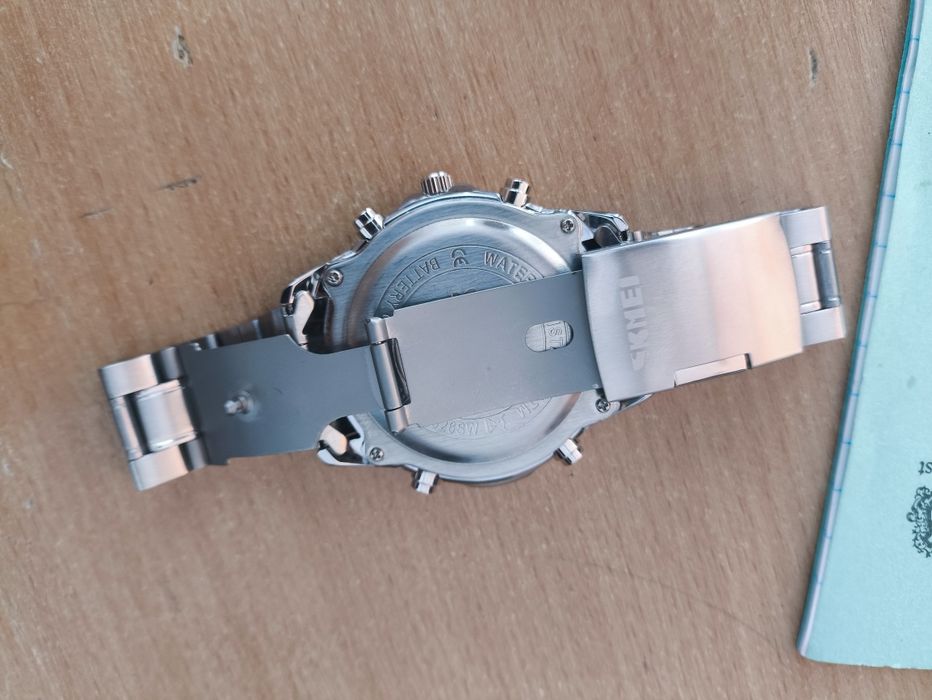 Часы skmei новые