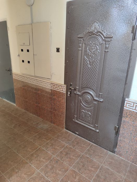 Квартира  учтепа туманида сотилади 2*3/2/9