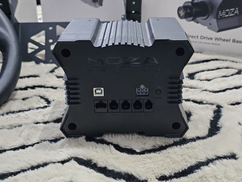 Kit Moza R9 V2 volan ES 3 pedale SR-P shifter Hori 7SRS