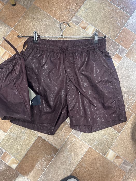 Продавам топ модели Бански