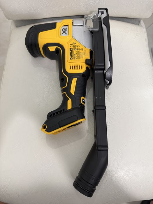 Dewalt DCS335-Fierastrau pendular