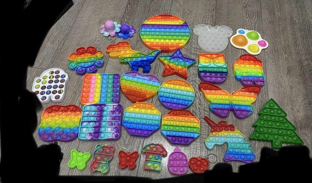 Продам антистрессы в отличном состоянии