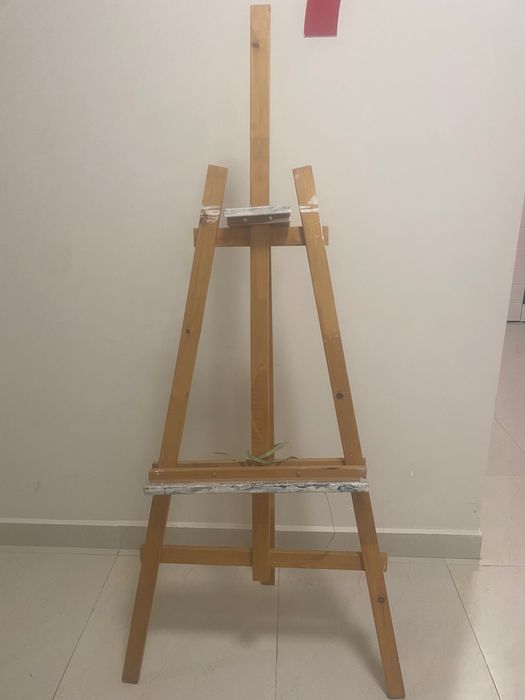 Мольберт художественный
