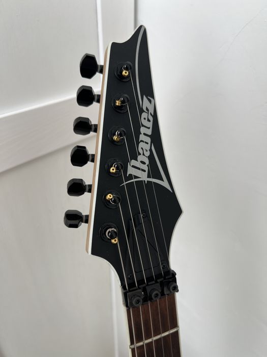Chitara Ibanez RG320EXZ cu Seymour Duncan SH-13