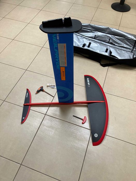 Placa si foil windsurfing Naish sau foil Neil Pryde