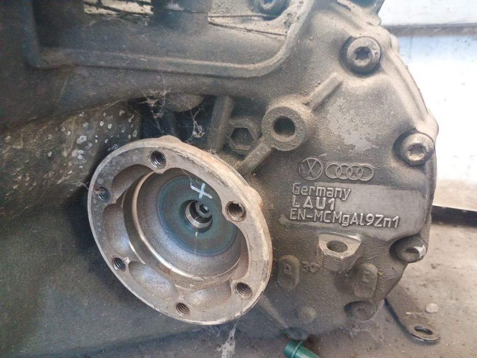 Vând cutie de viteza Touran 2.0 in 6 trepte