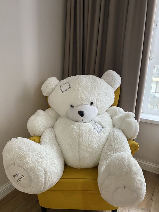 Плюшевый медведь большой