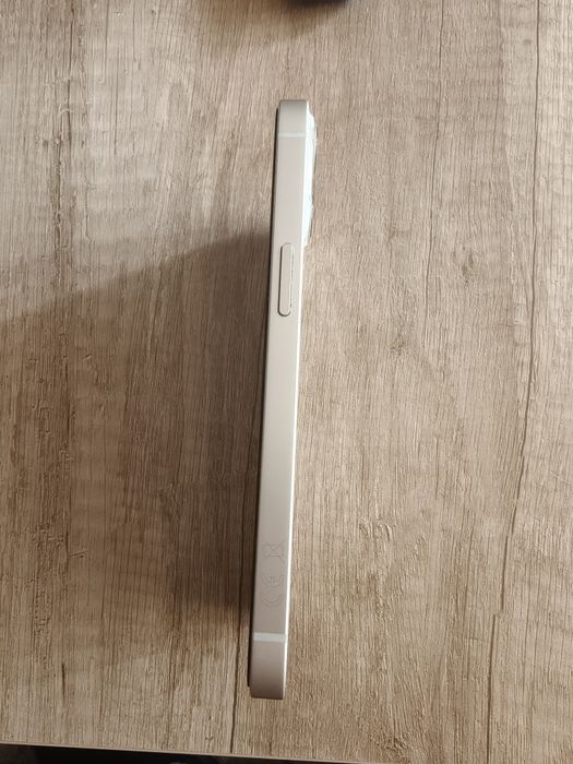 iPhone 13 128gb white