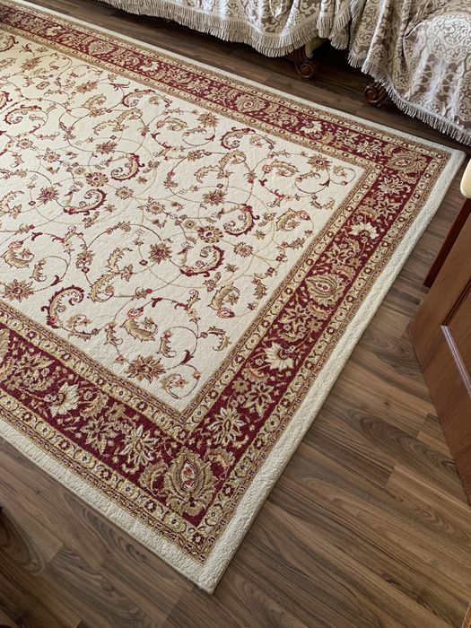 Ковер продам , турецкий !