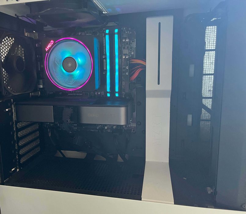 Геймърски компютър AMD Ryzen 7 2700x 16GB RAM, RTX 3070