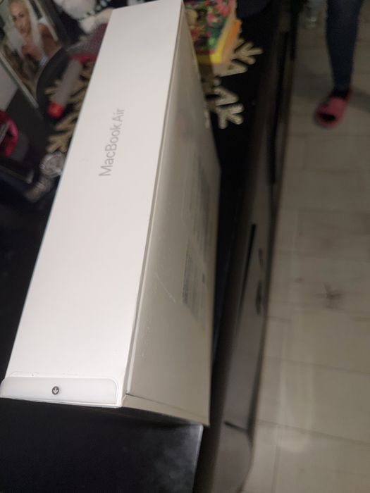 Apple Macbook air 13.6 M2 8gb ram, 256 ssd