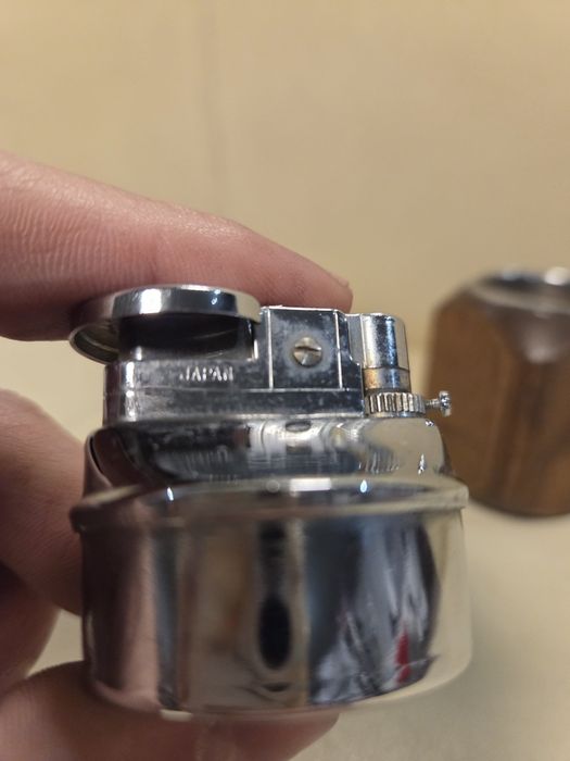 Ретро японска бензинова запалка