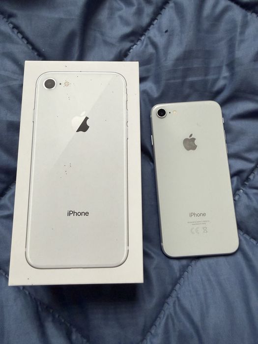 iPhone 8, 64 GB, white