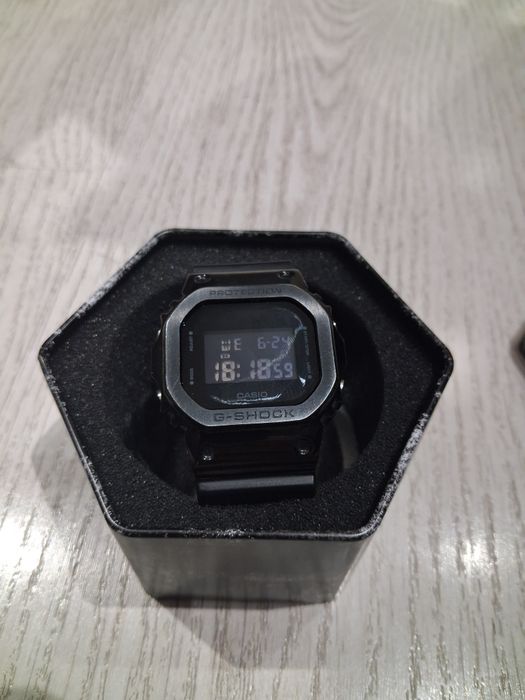 Casio g-shock gm 5600 b
