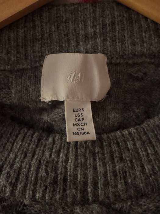 Дамски сив пуловер