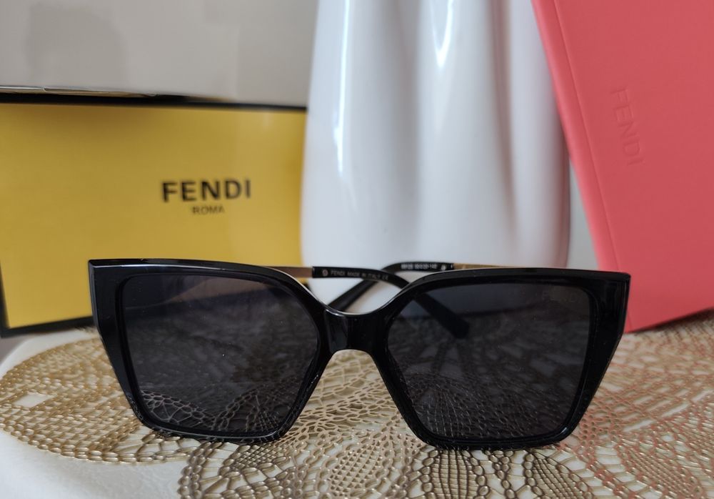 Fendi, нови оригинални очила