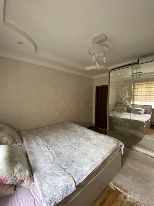 Sotiladi Olmos navostroyka. 2/3/7. 55m²