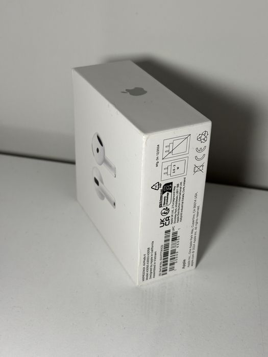 Apple Airposds 4 A1 2 години Гаранция Чисто Нови