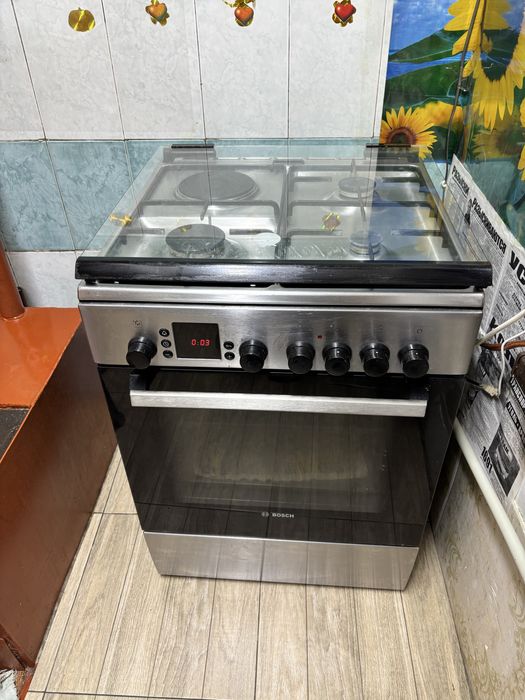 Газ плита Bosch.
