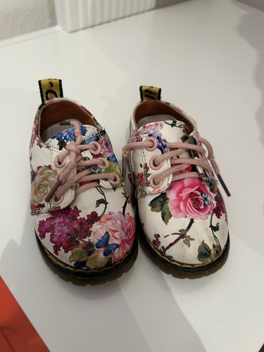 Детсике обуви разного размера