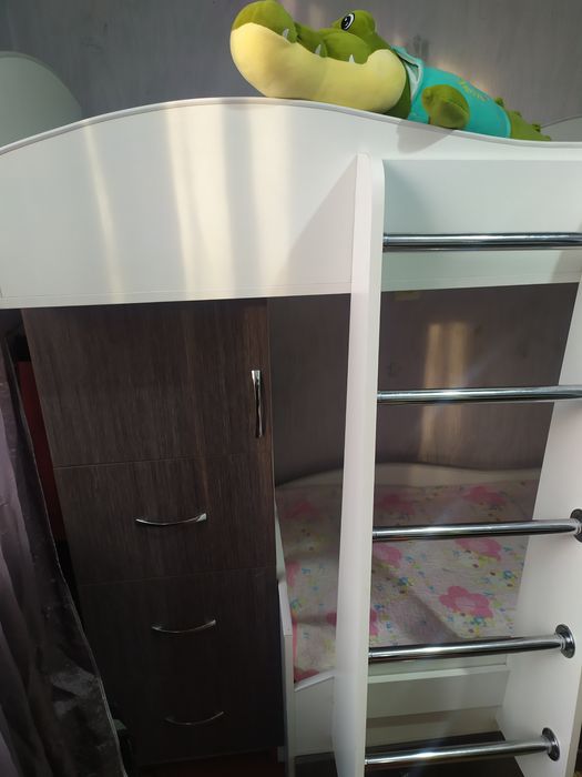 Продам детскую кровать