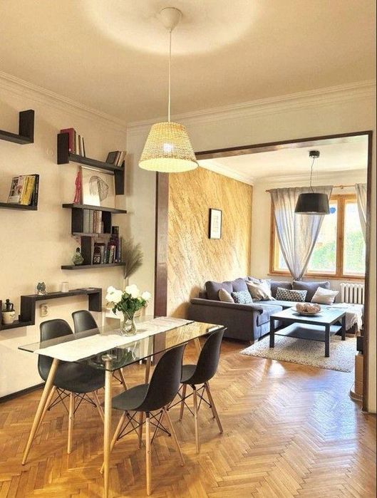 Дава се под наем Двустаен апартамент в София, Център - 90 кв.м за 996.03 € - Снимка #1